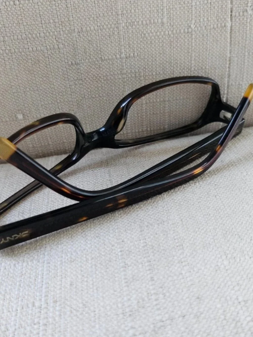 Vintage DKNY Women Eyeglasses Frame Dark Tortoise Eyewear DY4007 3016/3 Glasses